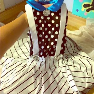 Weissmans dance costume